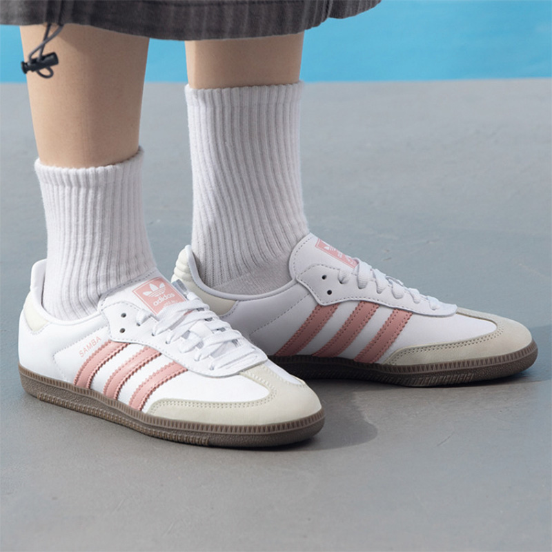 Sepatu kasual olahraga wanita  - Adidas Shoes Gazelle ulasan dan harga